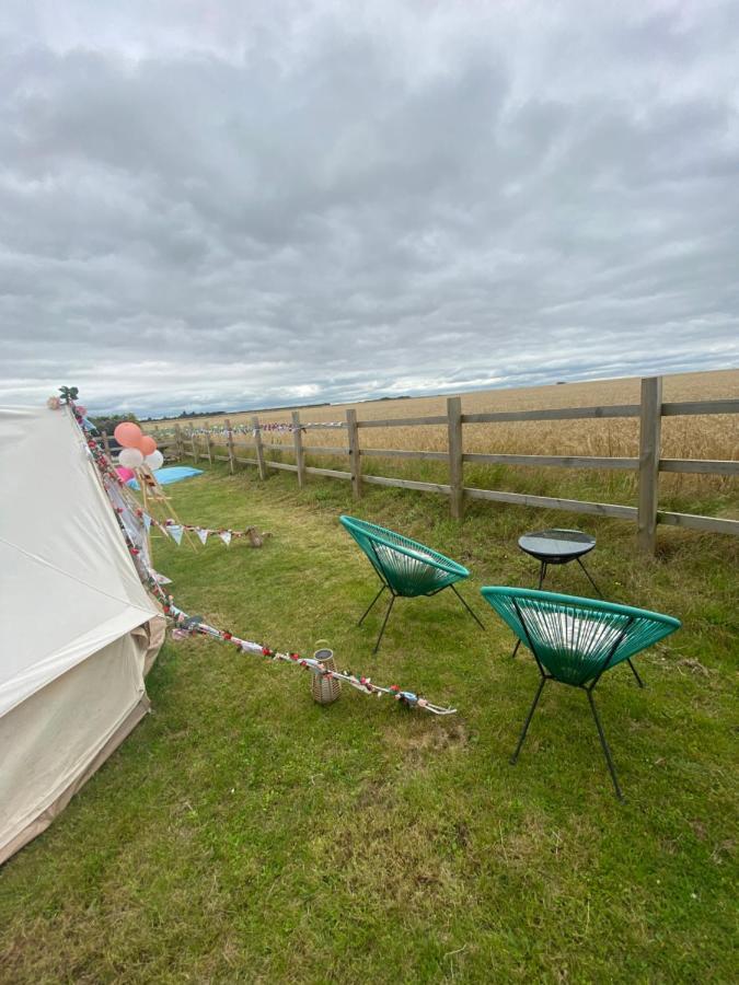 Отель Country Bumpkins Luxury Glamping Wellingore Экстерьер фото