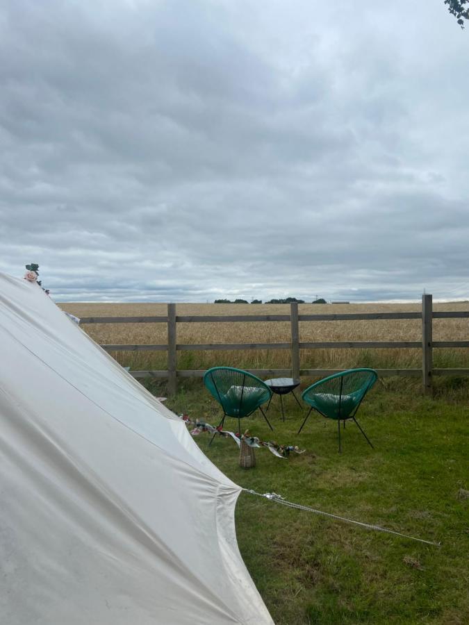 Отель Country Bumpkins Luxury Glamping Wellingore Экстерьер фото