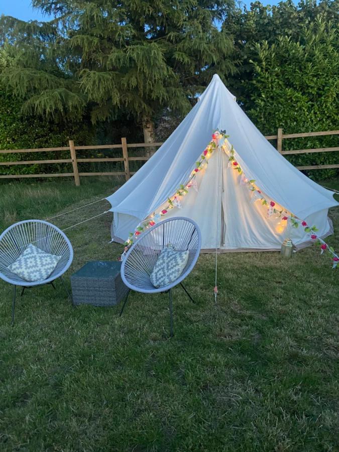 Отель Country Bumpkins Luxury Glamping Wellingore Экстерьер фото